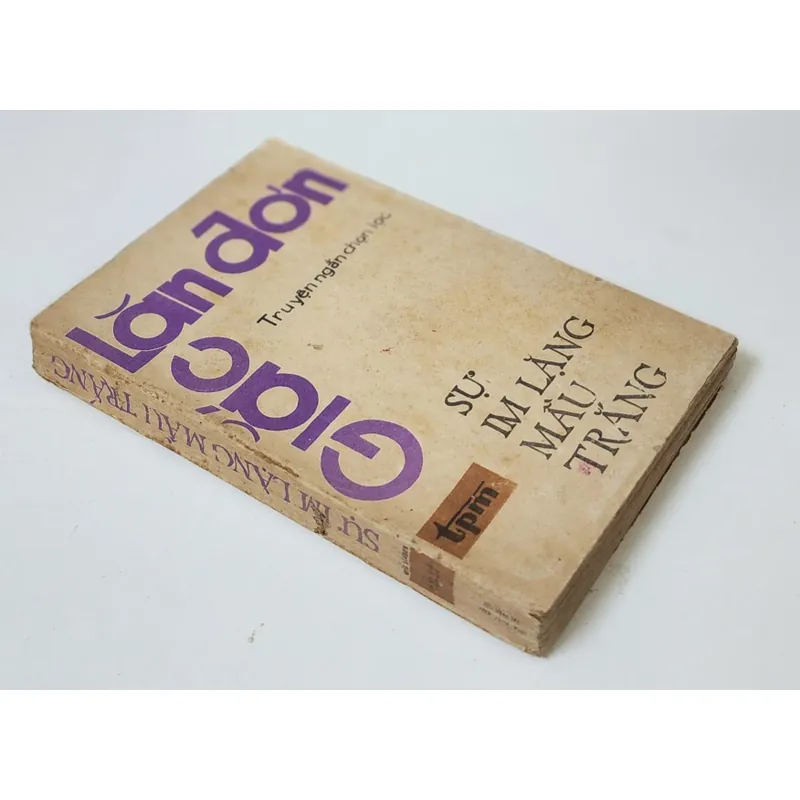 Truyện ngắn chọn lọc của Jack London: SỰ IM LẶNG MÀU TRẮNG 717460