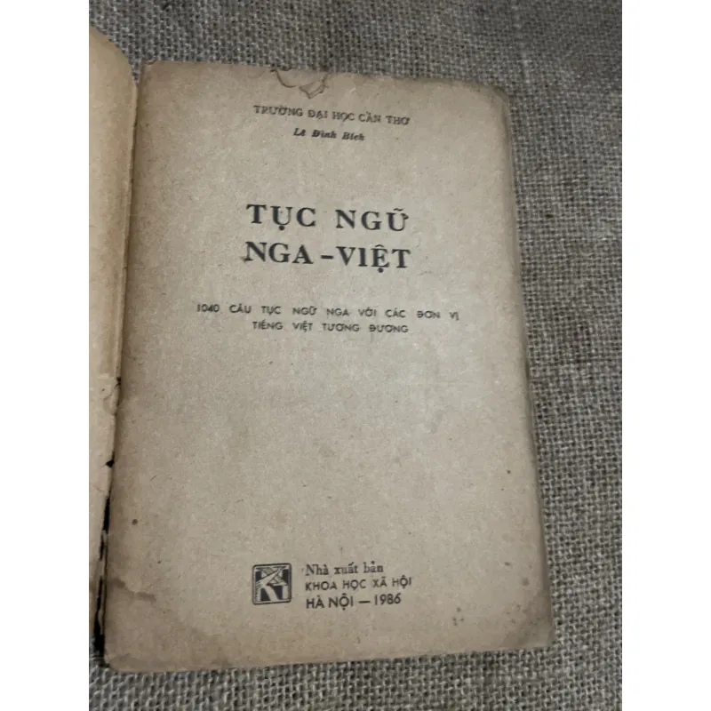 Tục ngữ Nga Việt - sách học tiếng Nga  797163