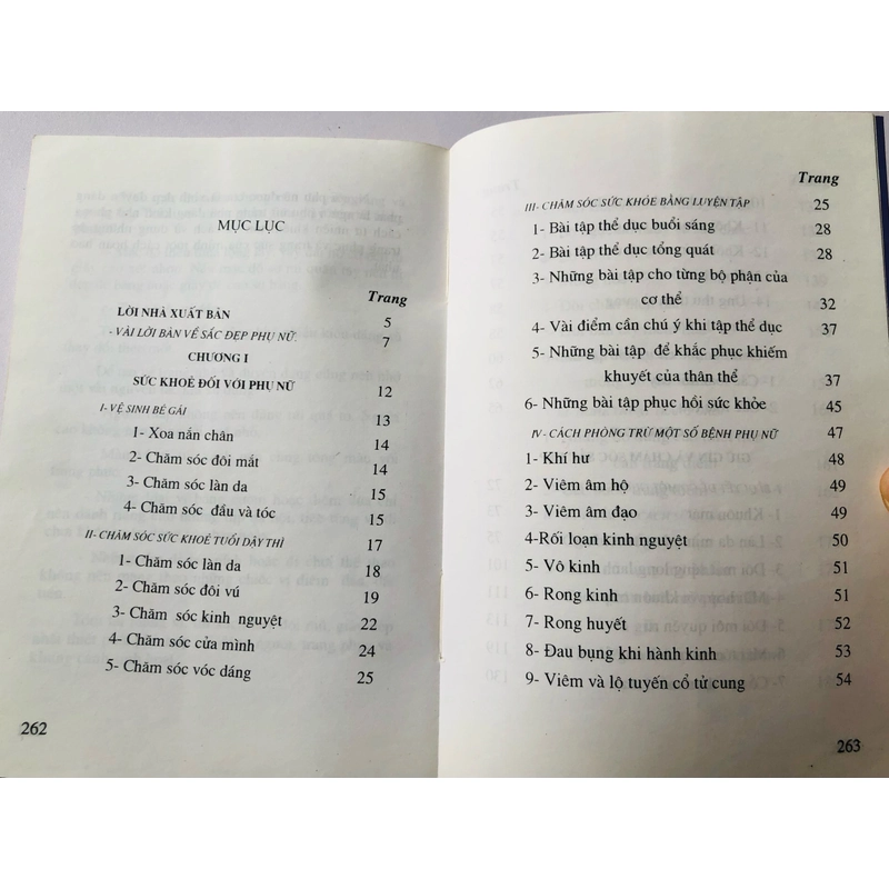 PHỤ NỮ SỨC KHỎE VÀ SẮC ĐẸP  - 292 trang, nxb: 2008 363309