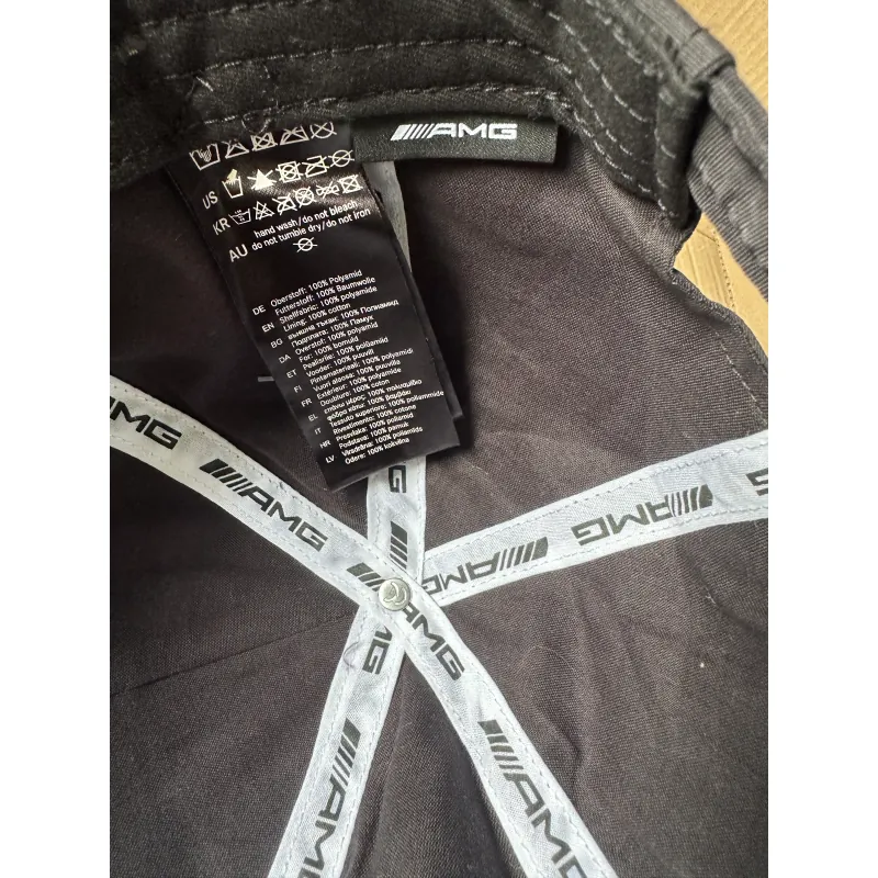 Nón Mercedes Benz 755584