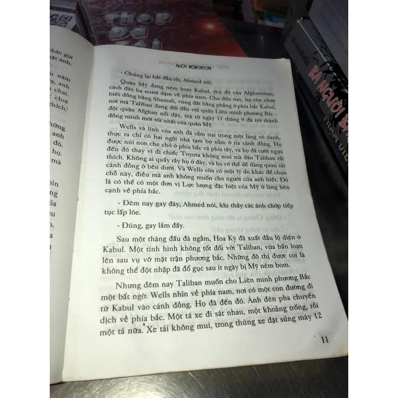 Điệp viên trung thành - Alex Berenson 971457