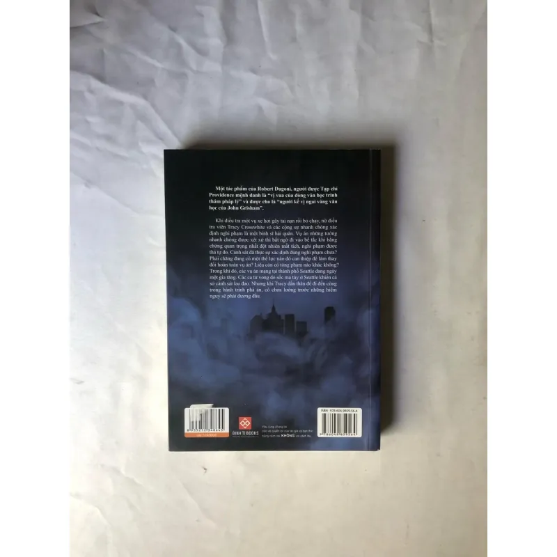 Cận Kề Tổ Ấm - Robert Dugoni 1001986