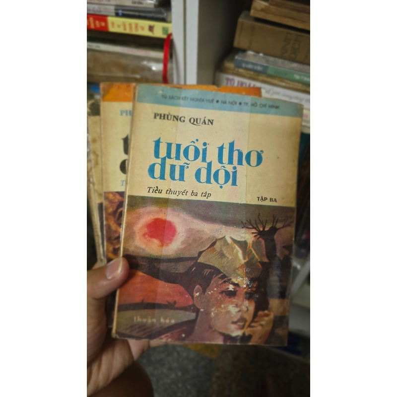 Tuổi thơ dữ đội - Phùng Quán 455194