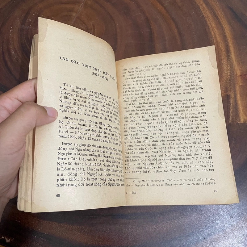 II Tựa sách: Chủ Tịch Hồ Chí Minh _ Tiểu Sử Và Sự Nghiệp - Viện Lịch Sử  Đảng - 1987 464101