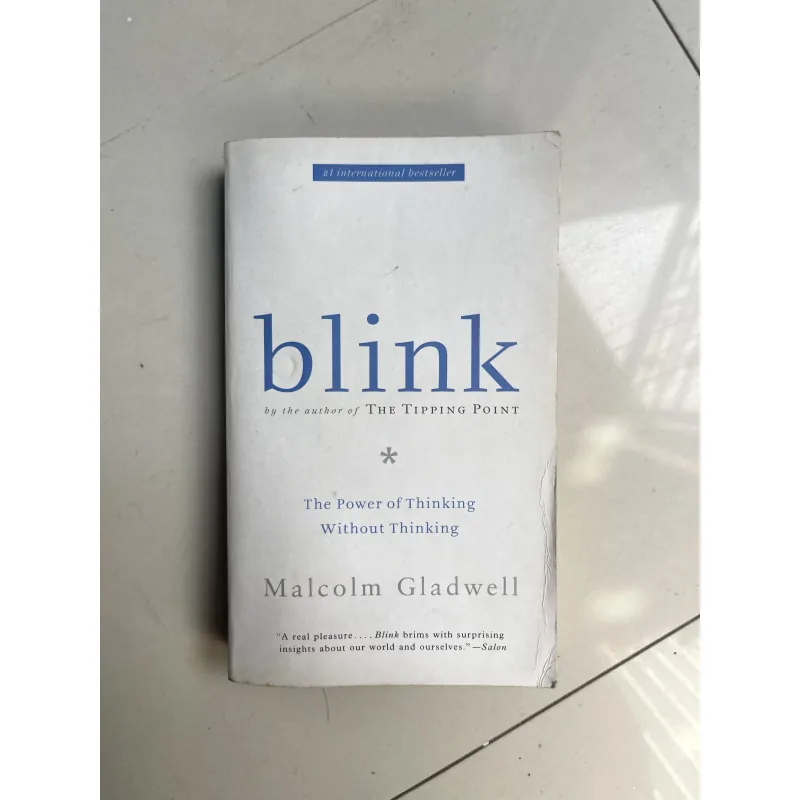 Blink - Malcom Gladwell  989937