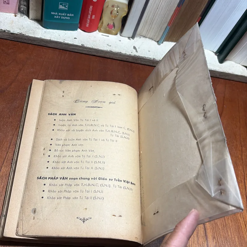 II Sách Pháp: Khảo Sát Pháp Văn _ Luyện Thi Tú Tài 1 (Sinh Ngữ 1) - Trần Việt Sơn - 1963 799887