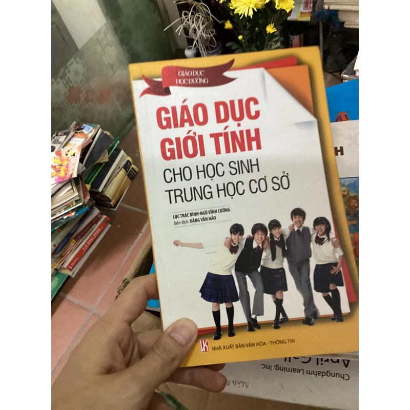 Sách Giáo dục giới tính cho học sinh trung học cơ sở 312492