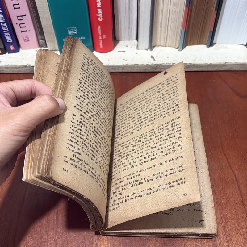 II Tiểu Thuyết: Giã Từ Vũ Khí  (Giải Thưởng Nobel) - E. HEMING WAY - 1987 746632