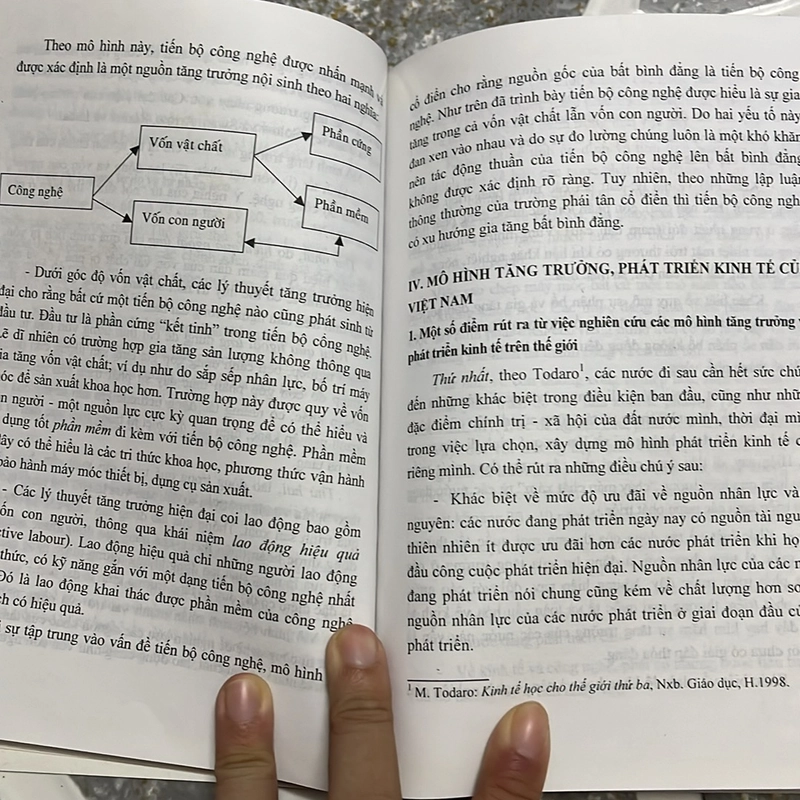 Kinh tế học phát triển - Học viện chính trị 522680