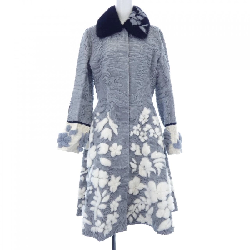 Áo khoác FENDI 637860