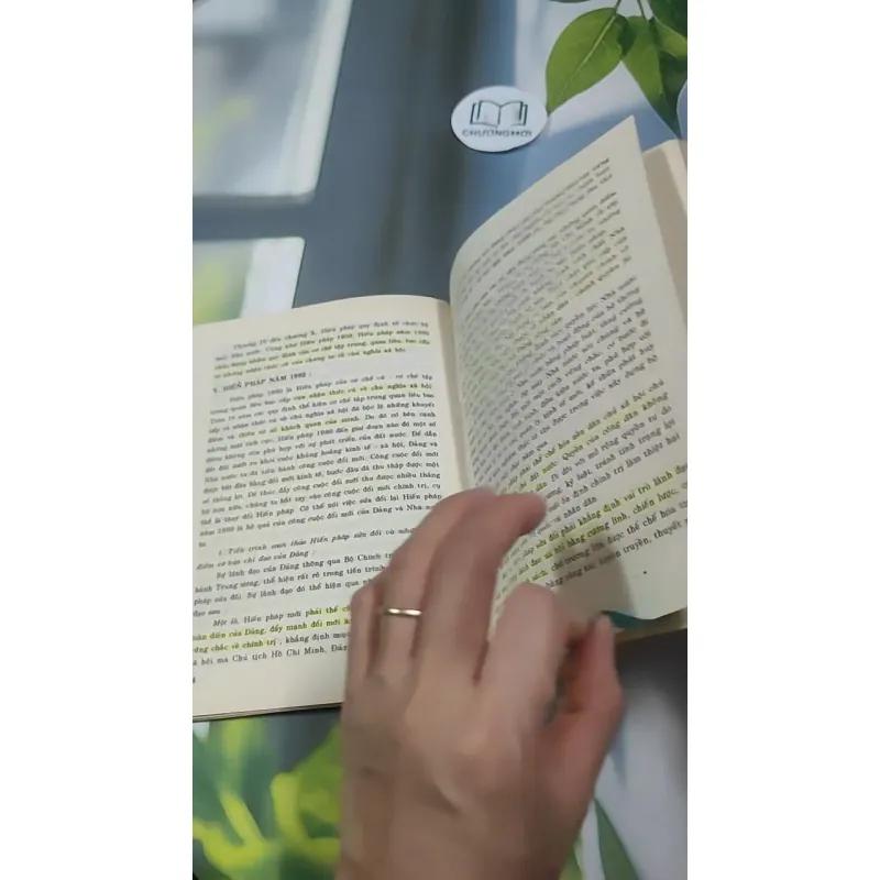 Tìm Hiểu Hiến Pháp Việt Nam - Phan Đình Khánh & Phạm Đức Bảo 727352