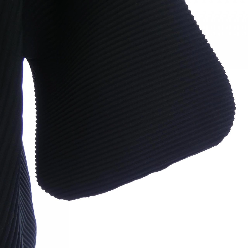 me ISSEY MIYAKE MI52KK371 Top - Hàng hiệu Authentic 812445