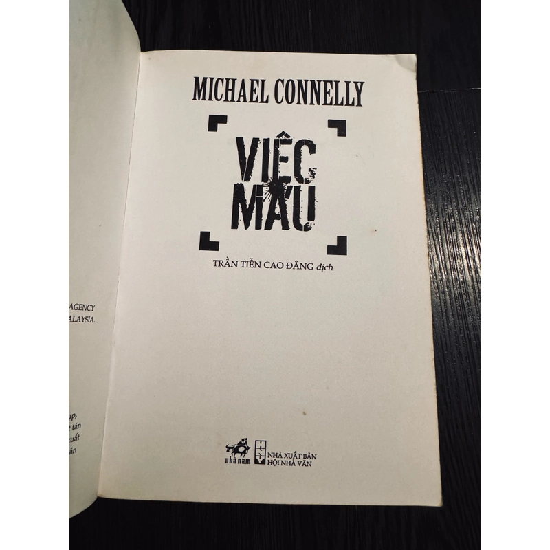 Việc máu - M. Connelly 453946