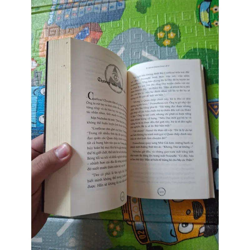 Kẻ Chiêu Hồn" (The Necromancer) 1006239