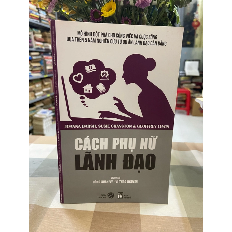Cách phụ nữ lãnh Đạo 400143