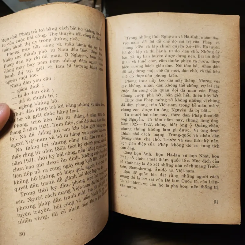 Những Mẫu Chuyện Về Đời Hoạt Động Của Hồ Chủ Tịch 1022205