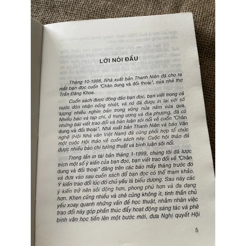 Xung quanh cuốn CHÂN DUNG VÀ ĐỐI THOẠI Của TRẦN ĐẰNG KHOA  796869