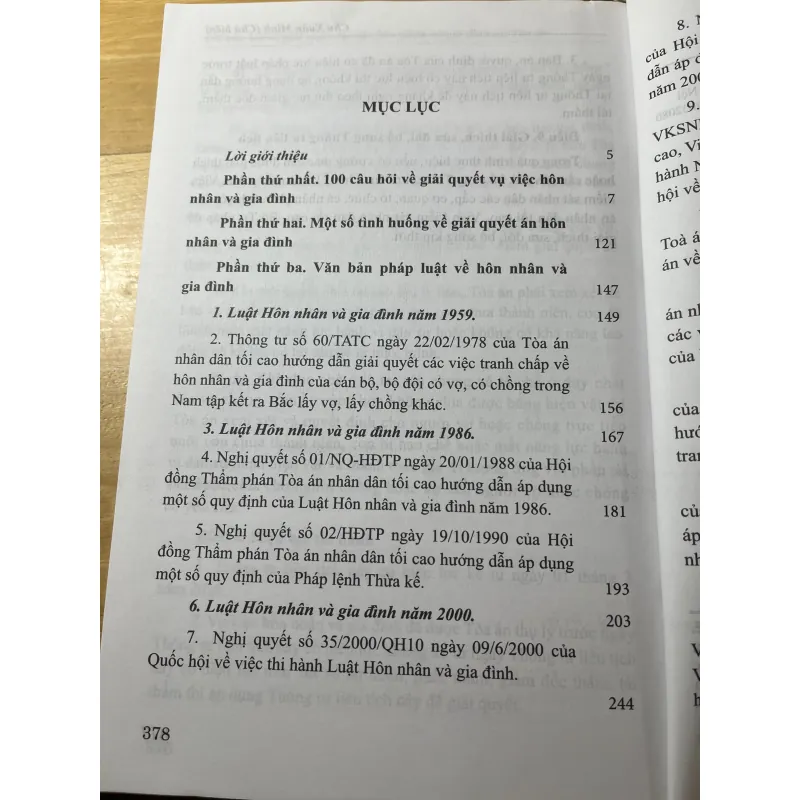 [luật - chính trị] 100 câu hỏi vụ việc hôn nhân gia đình tại toà án - Chu Xuân Minh 764331