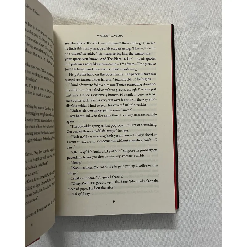 Woman, Eating - Claire Kohda 789424