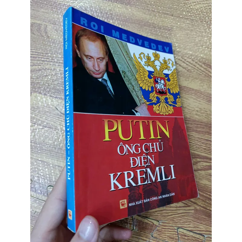 Putin - Ông Chủ Điện Kremli 1009421