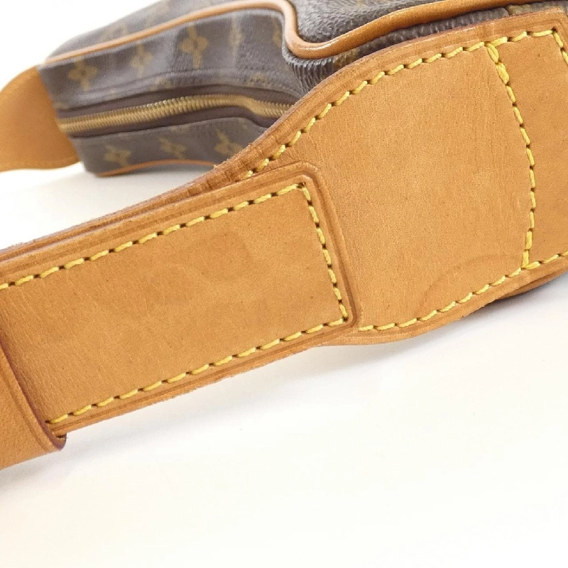 Túi xách vai Louis Vuitton Monogram Croissant MM M51512 612252