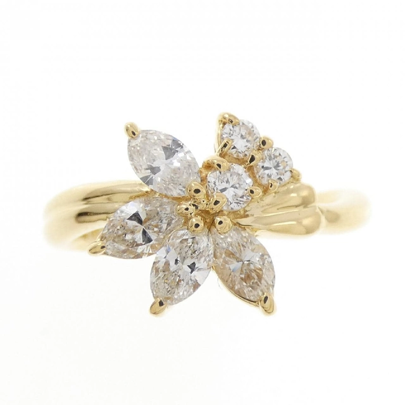 Nhẫn kim cương hoa K18YG 0.72CT 668011