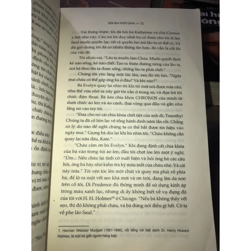 Bên rìa thời gian - Rysa Walker 1023656