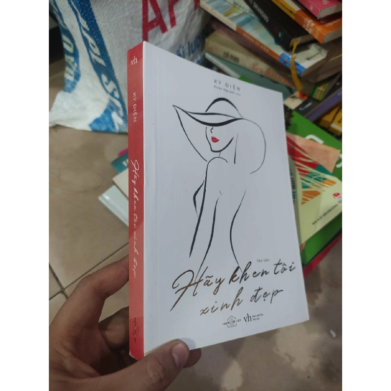 Hãy khen tôi xinh đẹpHCM01/03 910226