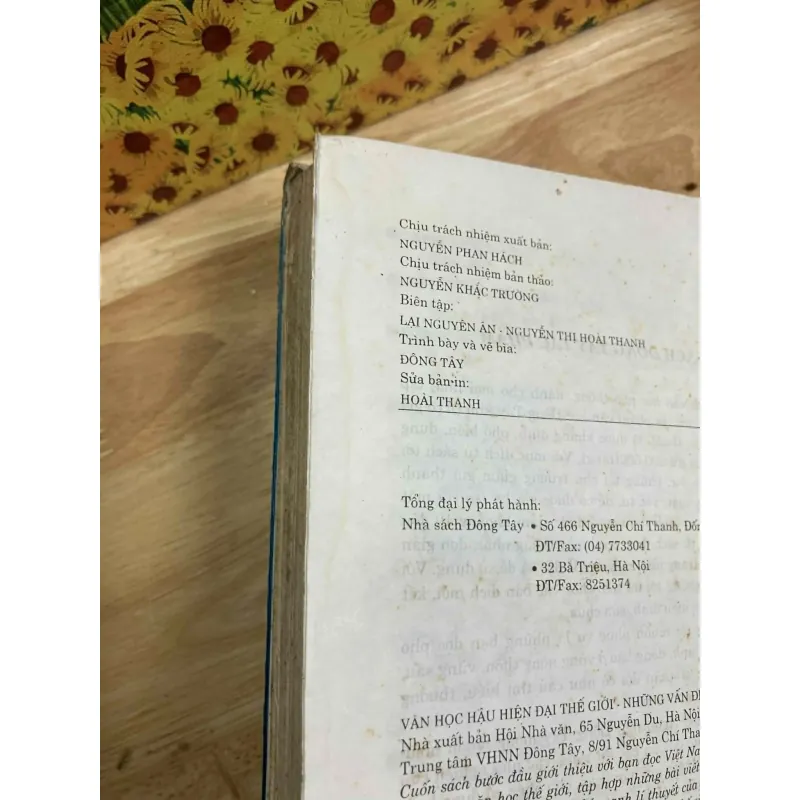 Văn Học Hậu Hiện Đại Thế Giới - Những Vấn Đề Lý Thuyết 1025615