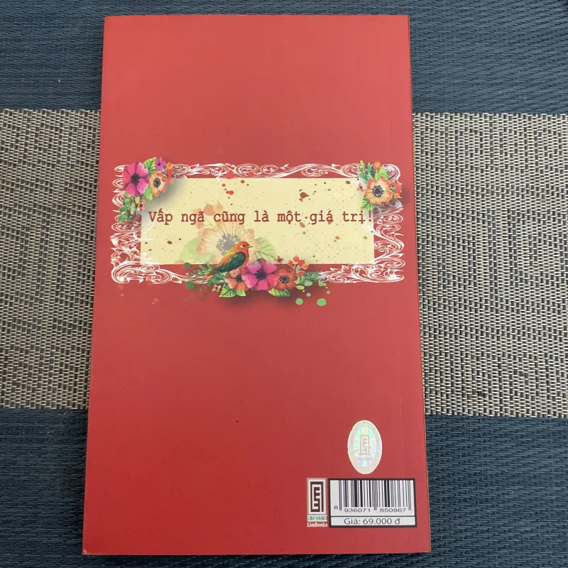 [HOT GIRL TỰ TRUYỆN] Lạc giữa thanh xuân - Khôi Nguyên Thảo 780662