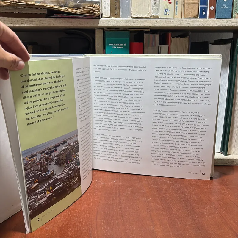 [Sách Tiếng Anh, Bìa Cứng, Khổ Lớn, In Màu] - II Tựa Sách: PERSPECTIVES 798043