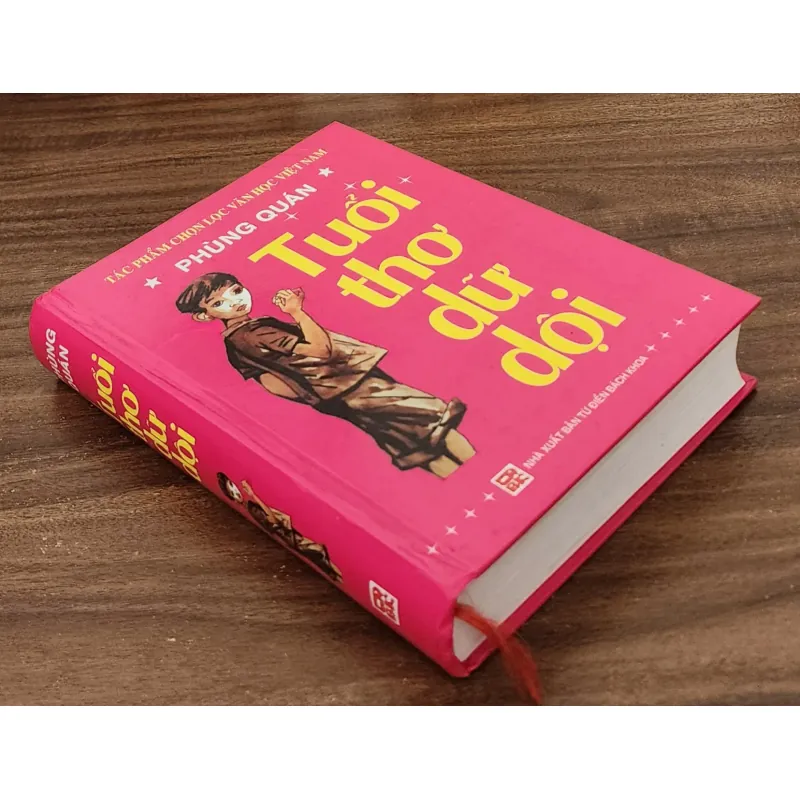 TUỔI THƠ DỮ DỘI - Phùng Quán (bìa cứng, 742 trang) 747986