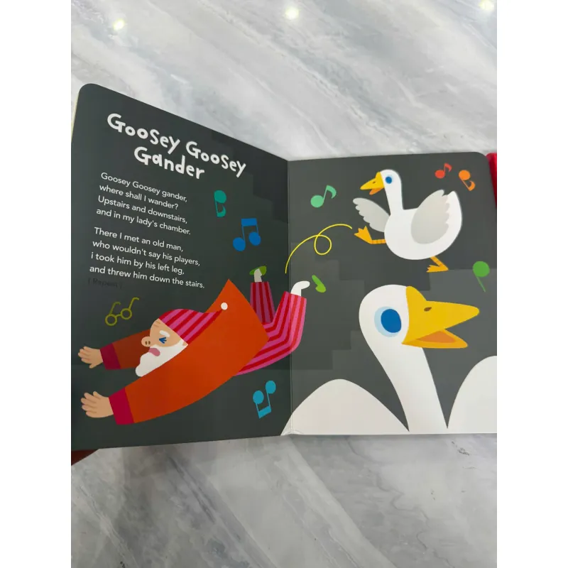 Sách nhạc tiếng anh super simple songs - Baby Bumble Bee gồm 10 bài hát tiếng anh 969835