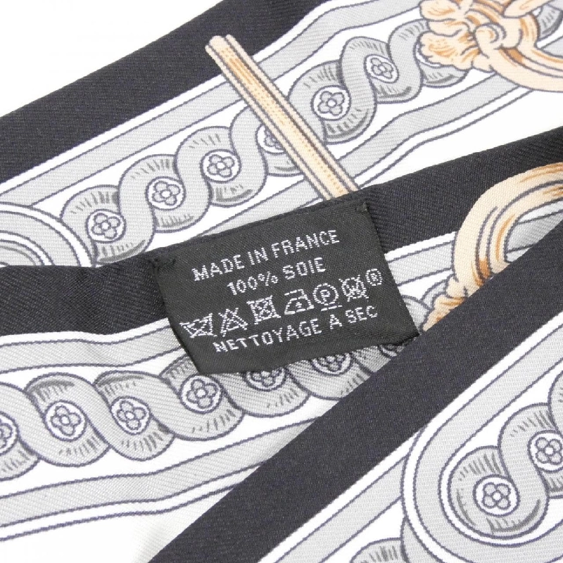 Khăn quàng cổ BRIDE DE COUR của Hermès 061517S 623508