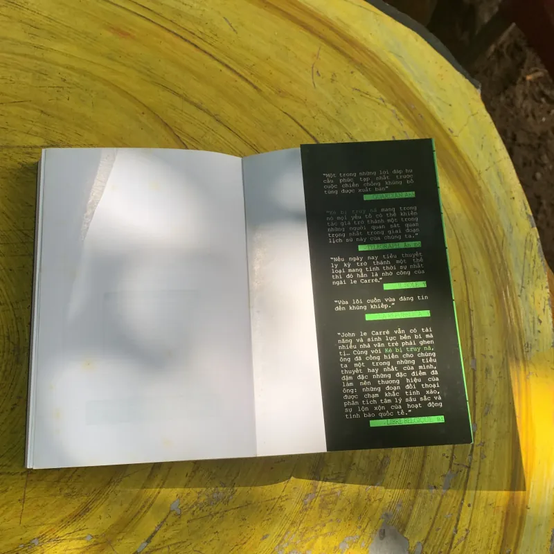 kẻ bị truy nã - JOHN LE CARRE 747684