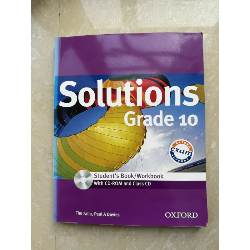 Sách tiếng anh SOLUTIONS Grade 10 1026791