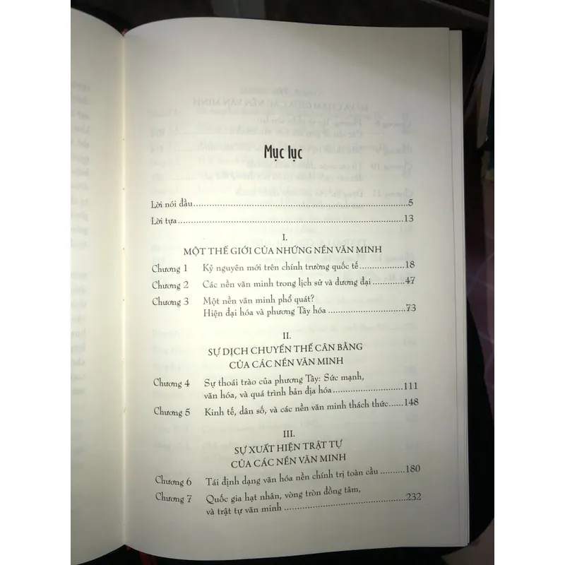 Sự va chạm giữa các nền văn minh và sự tái lập trật tự thế giới 730612