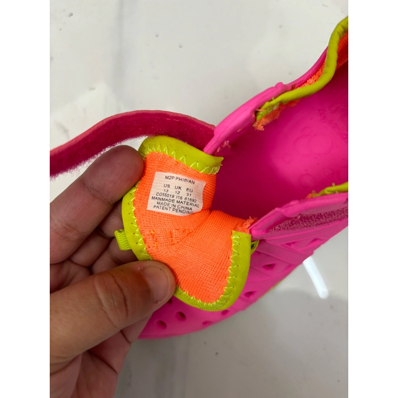 Giày nhựa m2p phibian Mỹ 445567