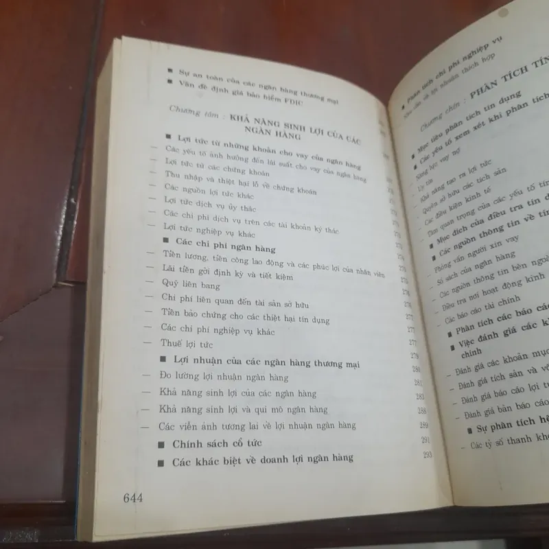 Edward W. Reed và Edward K. Gill - NGÂN HÀNG THƯƠNG MẠI 569991