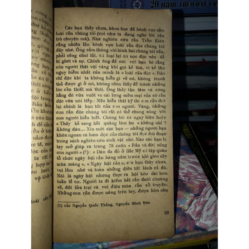 Rắn độc trong tay người - Lê Phú Khải & Trần Đồng Minh 973946