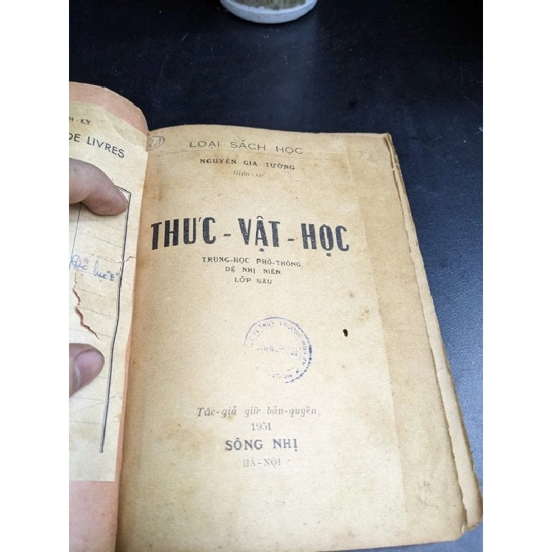Thực Vật Học - Trung Học Phổ Thông Đệ Nhị niên lớp Sáu - Nguyễn Gia Tường 395983