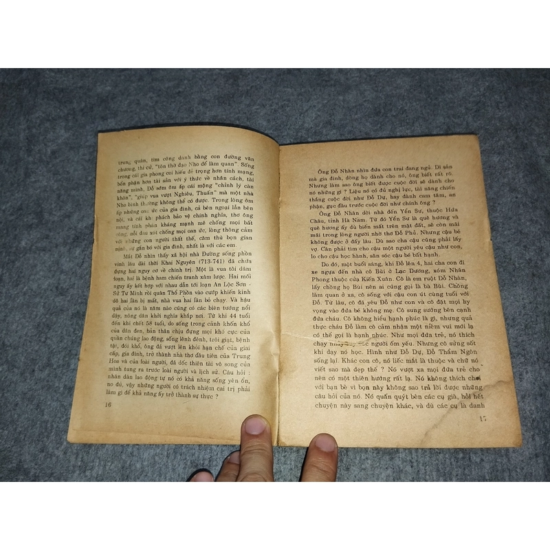 ĐỖ PHỦ: NHÀ THƠ DÂN ĐEN 517663