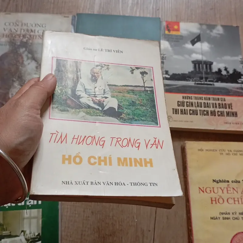 Combo sách về Chủ tịch Hồ Chí Minh  697980