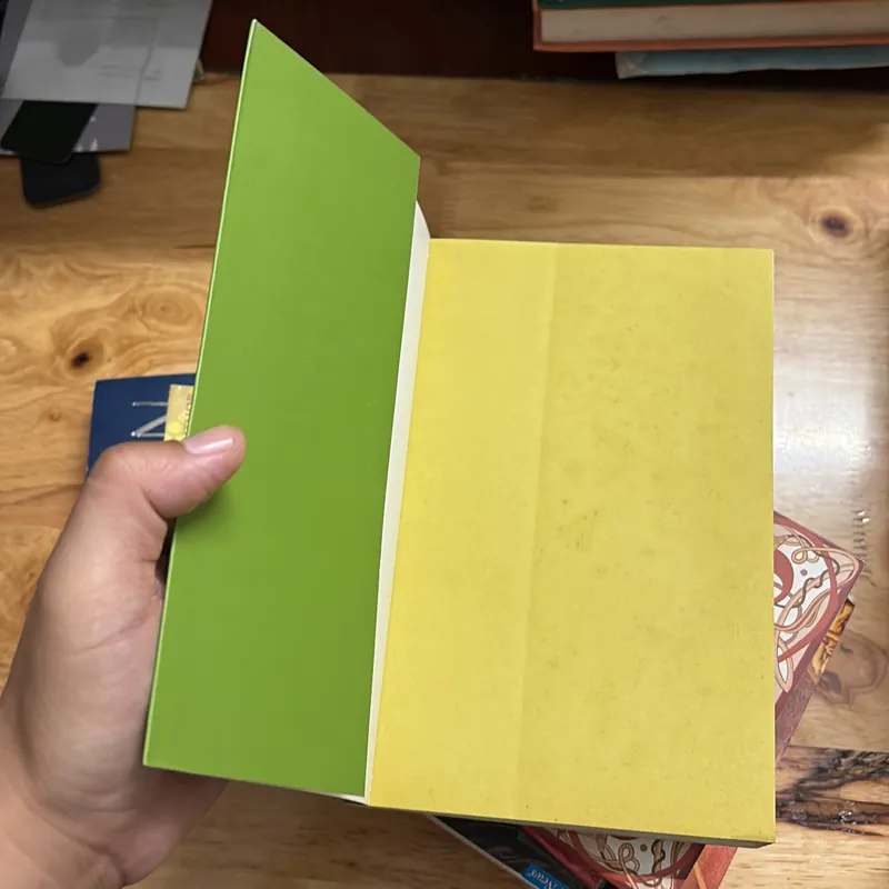 II Truyện Ngắn: Phan Thị Vàng Anh - 2011 700972