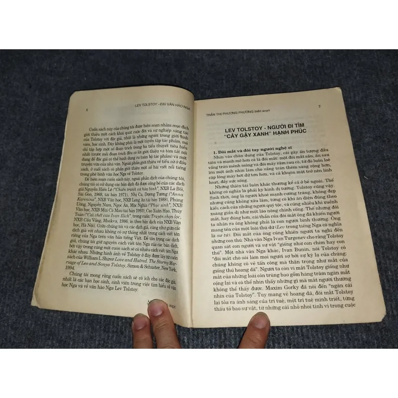 LEV TOLSTOY: ĐẠI VĂN HÀO NGA 957446