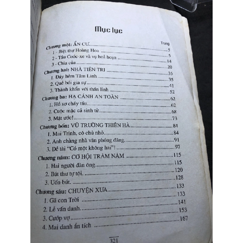 Về cùng cát bụi 2008 mới 70% ố bẩn nhẹ Triệu Huấn HPB0906 SÁCH VĂN HỌC 459102