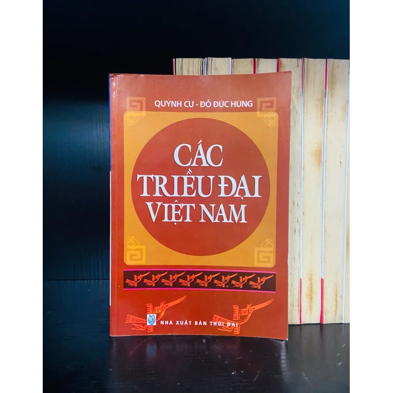 (Sách cũ SCGR) Các triều đại Việt Nam - Lịch sử VAVOAAA-55 Blogmeo090426 1016904