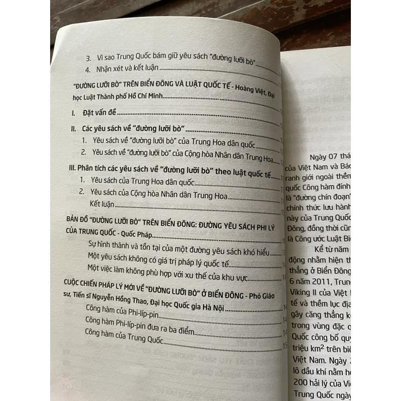 Đường lưỡi bò , một yêu sách phi lý, NXB Tri Thức 558524