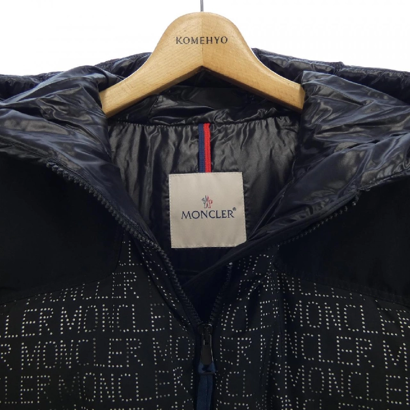 Áo khoác lông vũ MONCLER 644221