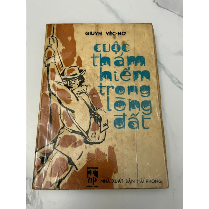 Cuộc thám hiểm trong lòng đất (Voyage au centre de la Terre) – Jules Verne 610154